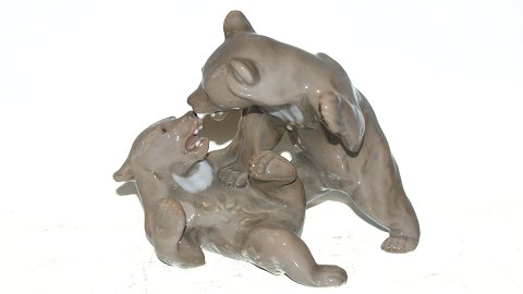 Bing & Grondahl Figurine, Bears playing