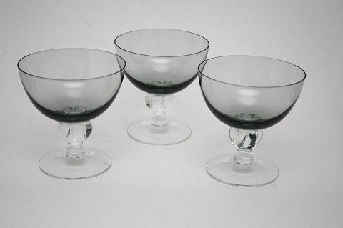 Cocktailglas labaradorfarvet