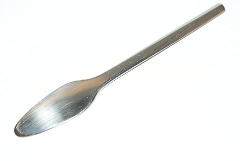 Butter knife of stainless steel.
Produced by Georg Jensen.