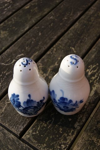 Blue Flower Plain Danish porcelain. Set of pepper and salt castors