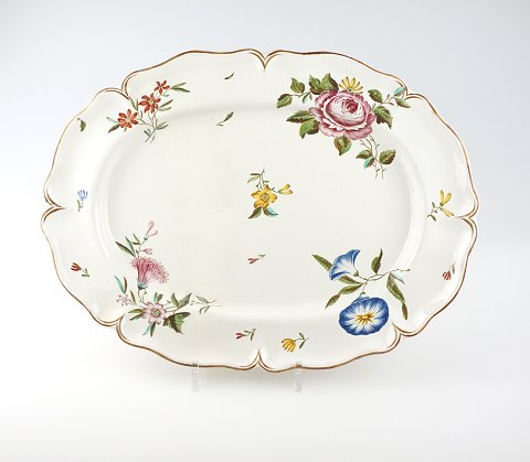 Oval servinge plate
Signed Marieberg
1765