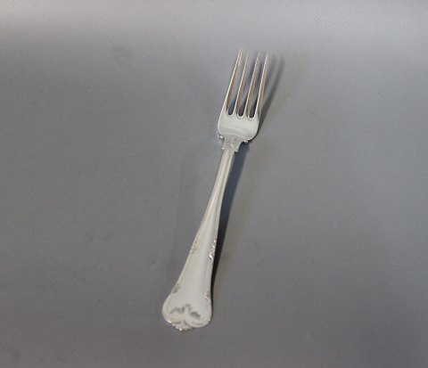Lunch fork in Herregaard, Hallmarked silver.
5000m2 showroom.