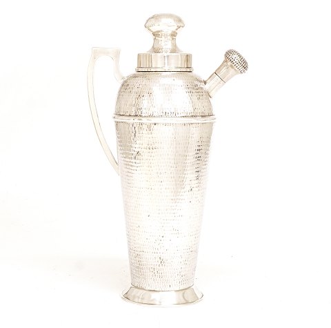Large silver shaker. China circa 1880-1900. H: 
33cm. W: 860gr