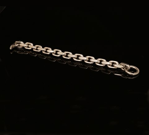 Hans Hansen: Anchor bracelet, Sterlingsilver. L: 
22,5cm. W: 135gr