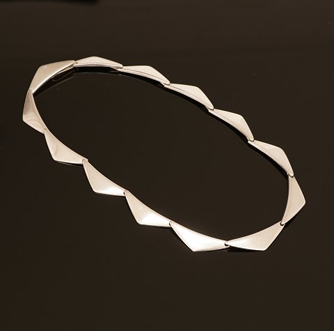 Hans Hansen: Peak necklace, Sterlingsilver. #315. 
L: 39,5cm