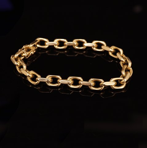 Anchor bracelet, 14ct gold. L: 21cm. W: 45,3gr