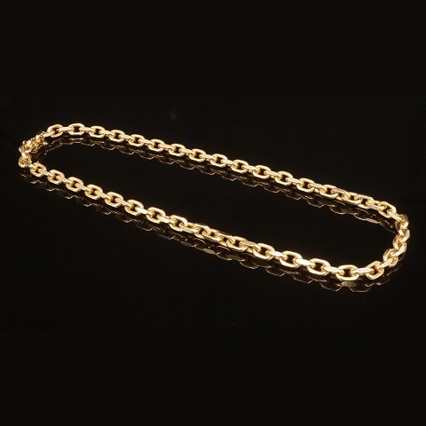 Bjarne Nordmark Henriksen, Copenhagen: An anchor 
bracelet, 14ct gold. L: 53cm. W: 113gr