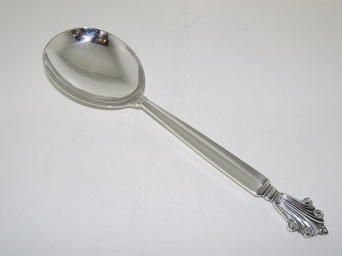 Georg Jensen Acanthus sterling silver
Serving spoon 20.6 cm.