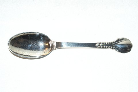 Evald Nielsen Nr. 3 dinner spoon
Length 20.7 cm.