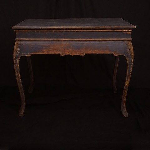 Originaldekorierter schwarz leichter blauer Tisch. 
Schweden um 1750. H: 75cm. Platte: 92x66cm