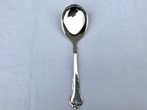 Riberhus
silver Plate
Serving spoon
*100 DKK
