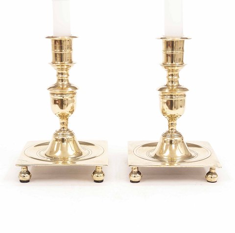 A pair of early 18th century brass candlesticks. 
Denmark circa 1700. H: 22cm