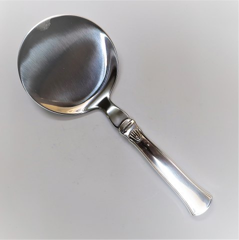 Hans Hansen. Silver cutlery (830). Arvesølv no.5. Egg spoon server with steel. 
Length 18 cm