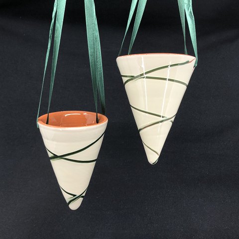 A set of Kähler cones
