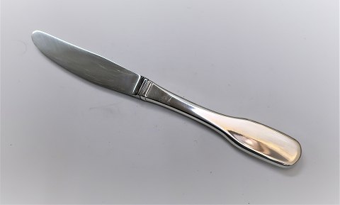 Hans Hansen. Sølvbestik. Susanne.  Frokostkniv. Sterling (925). Længde 19 cm.