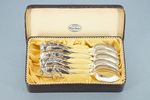 Holger Kyster, Thorvald Bindelsbøll; Six jugend tea spoons of silver