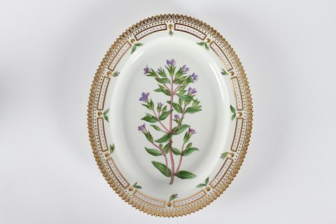 Royal Copenhagen
Flora Danica
Minor oblong Platter 
No. 3516