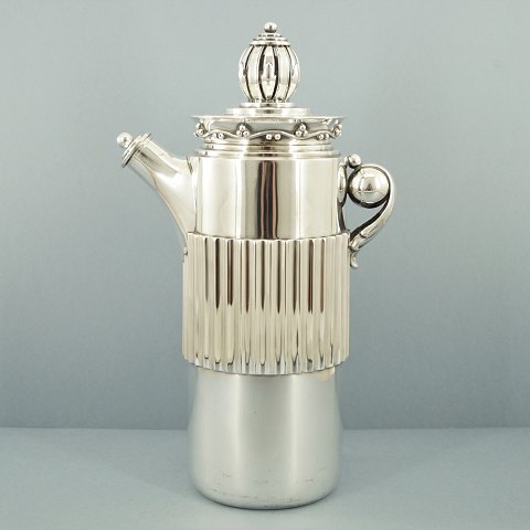 J. Holm; A cocktail shaker in hallmarked silver, 1944