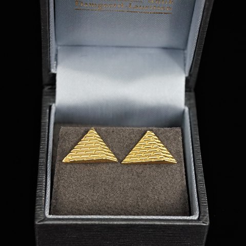 Earrings of 14k gold, pyramids