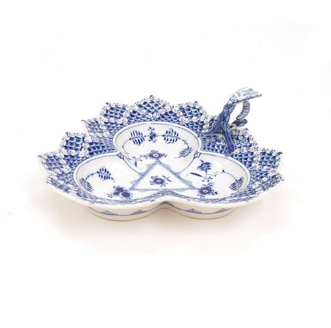 Royal Copenhagen: A blue fluted full lace dish. 
#1077. L: 23cm. W: 21cm