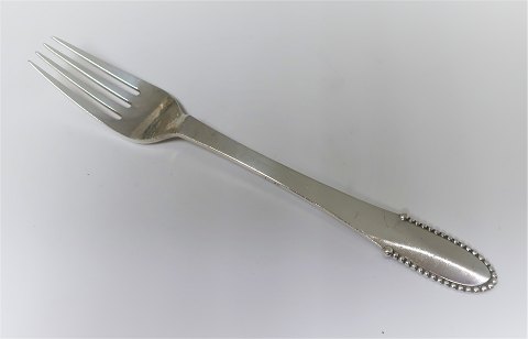 Georg Jensen. Sølvbestik. Sterling (925). Kugle. Middagsgaffel. Længde 18,4 cm.