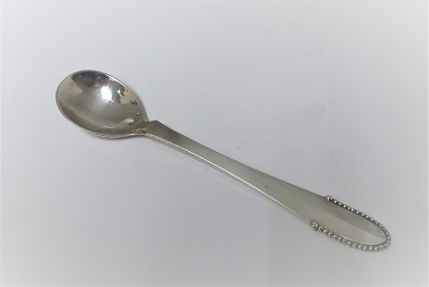 Georg Jensen. Sølvbestik. Sterling (925). Kugle. Kaffeske. Længde 11,5 cm.