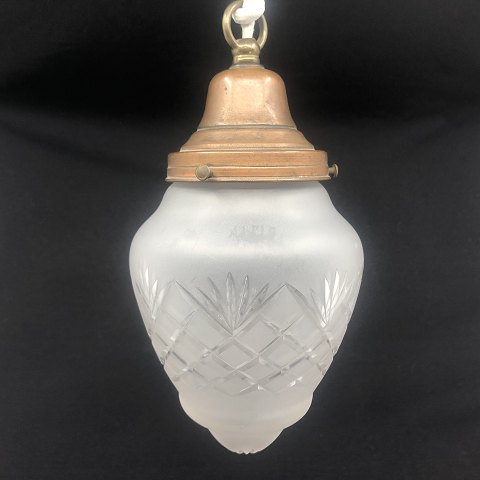 Pendant light from 1910-1920

