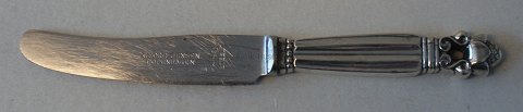 Acorn Bag Knife / Travel Knife
Produced by Georg Jensen. # 306
Length 11.3 cm.