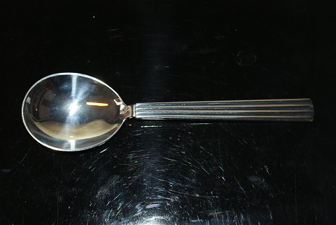 Bernadotte Jam spoon # 163
Produced by Georg Jensen.
