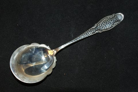 Marmelade spoon Frijsenborg Silverware
Length 15 cm.