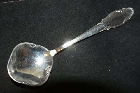 Serving spoon Frijsenborg Silverware
Length 16.5 cm.