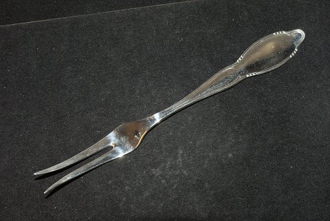 Laying Fork Marie Stuart Silver
Chr. Fogh
Length 15 cm.