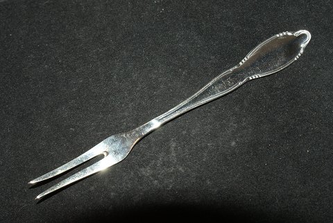 Laying Fork Marie Stuart Silver
Chr. Fogh
Length 13 cm.
