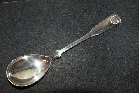 Jam  spoon Mussel Silver
Fredericia Silver, W & S.Sørensen. with more
Length 15.5 cm.