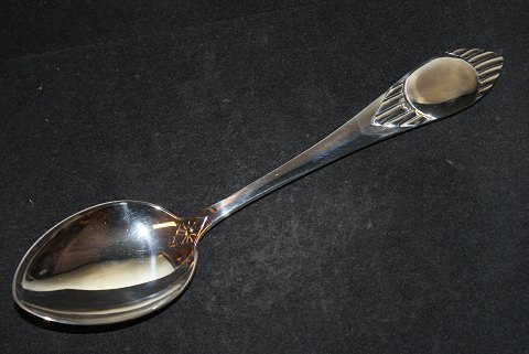 Dessert / Lunch spoon Træske (Wooden spoon) Silver
Cohr Silver
Length 18 cm.