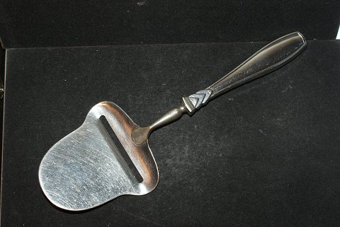 Cheese slicer Rex cutlery
Horsens silver
Length 21.5 cm.
