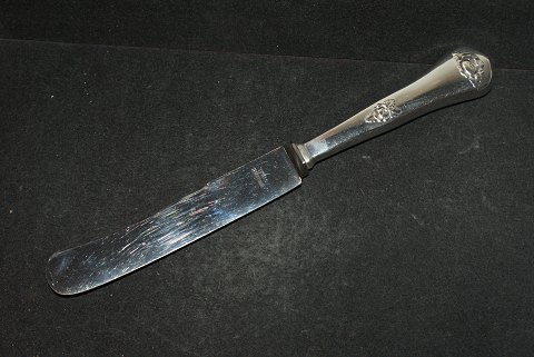 Middags kniv, Rosen Dansk Sølvbestik 
Horsens sølv
Længde 20,5 cm.
