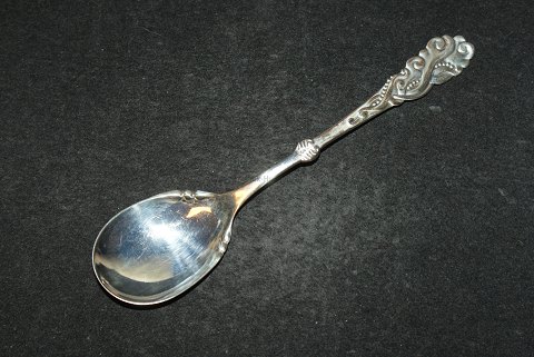 Jam spoon Tang silver cutlery
Cohr Silver
Length 13 cm.