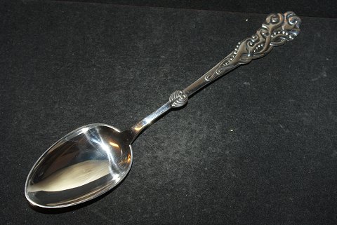 Dessert / Lunch spoon Tang Silverware
Cohr Silver
Length 18.5 cm.