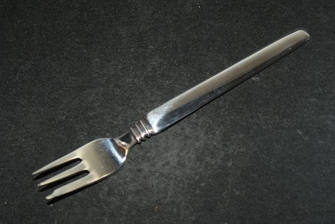 Cake Fork Windsor Danish silver cutlery
Horsens Silver
Length 14 cm.