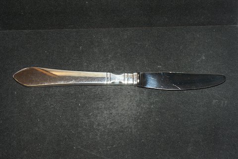 Dinner knife Long handle # 24 Antique No. 4 / Continental # 4
Georg Jensen