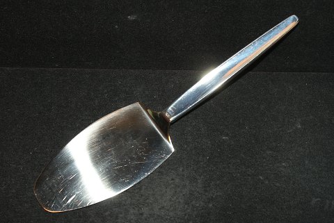 Cake spatula with steel # 195 Cypres # 99
Georg Jensen