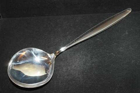 Serving spoon Medium # 113 Cypres # 99
Georg Jensen