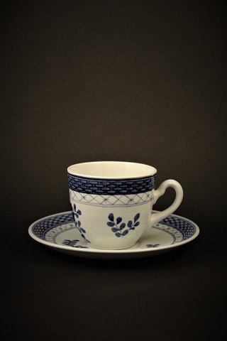 Royal Copenhagen - Aluminia Tranquebar faience small coffee cup. 
Cup Dia.:7cm.
RC# 11/992.