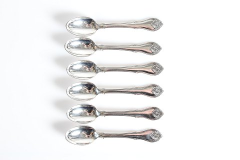 Rokoko Flatware
Horsens Sølv
Child Spoons
L 15 cm