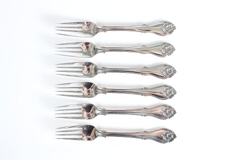 Rokoko Flatware
Horsens Sølv
Lunch fork
L 17,5 cm