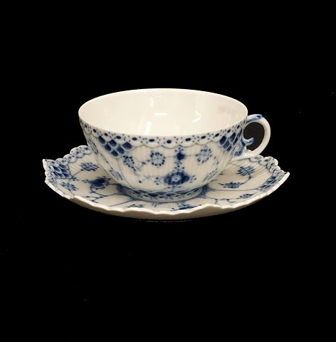 Royal Copenhagen blue fluted full lace tea cups. 
#1130. D cup: 10cm