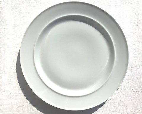 Bing & Grondahl
White Koppel
Round dish
# 20
* 500Dkk