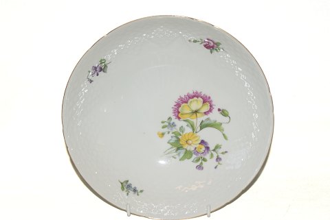 Bing and Grondahl White Saxon Flower, potato bowl