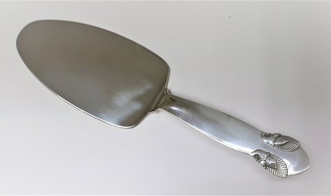 Georg Jensen. Sølvbestik. Sterling (925) Pinje. Kagespade. Længde 21,8 cm. 
Produceret 1933- 1945